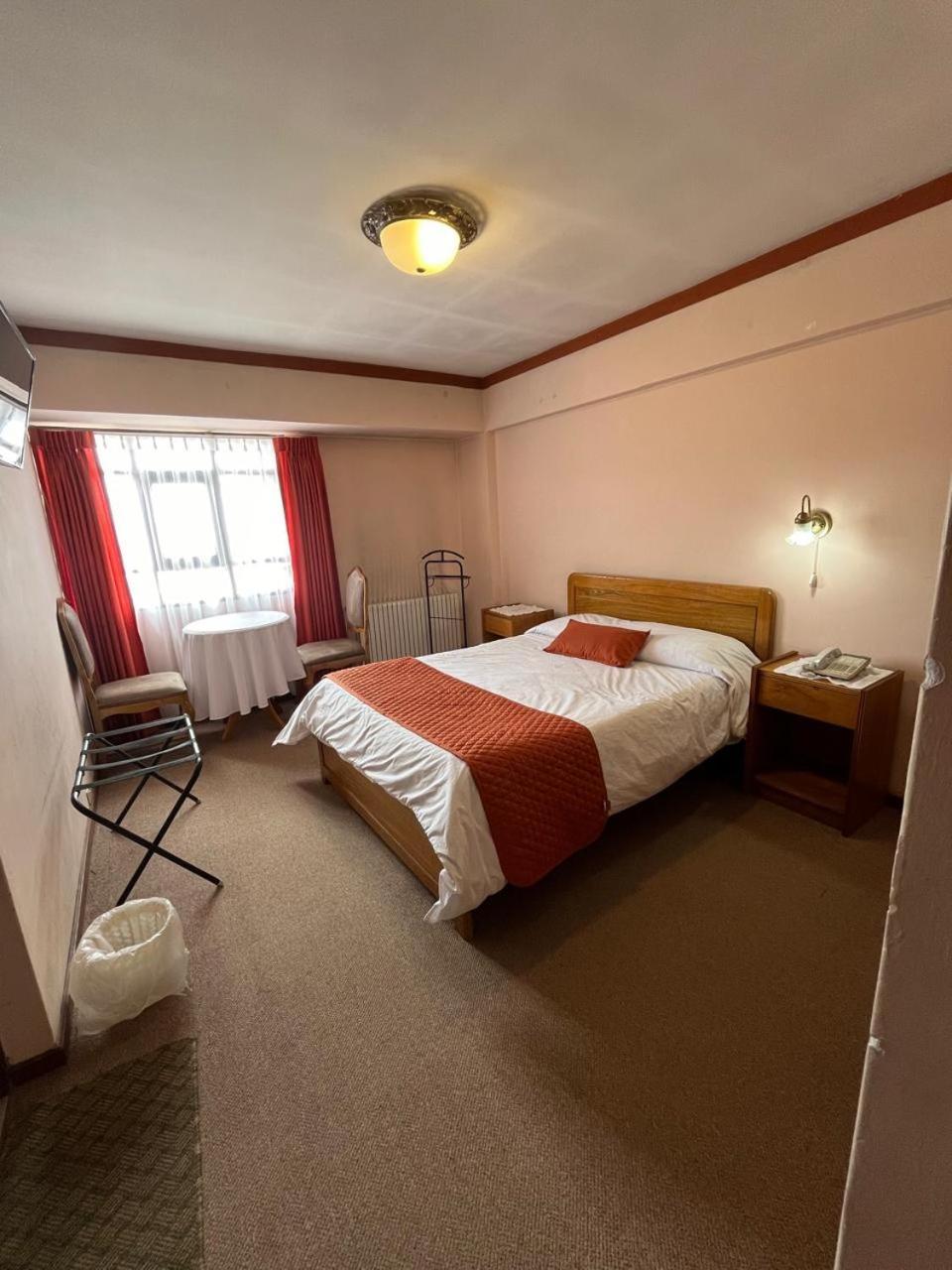 Hotel Gran Libertador Potosí Kültér fotó